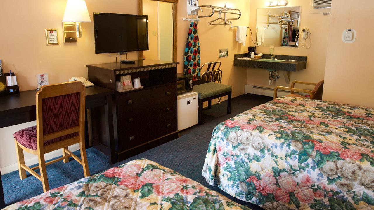 Hometown Inn Athens Extérieur photo